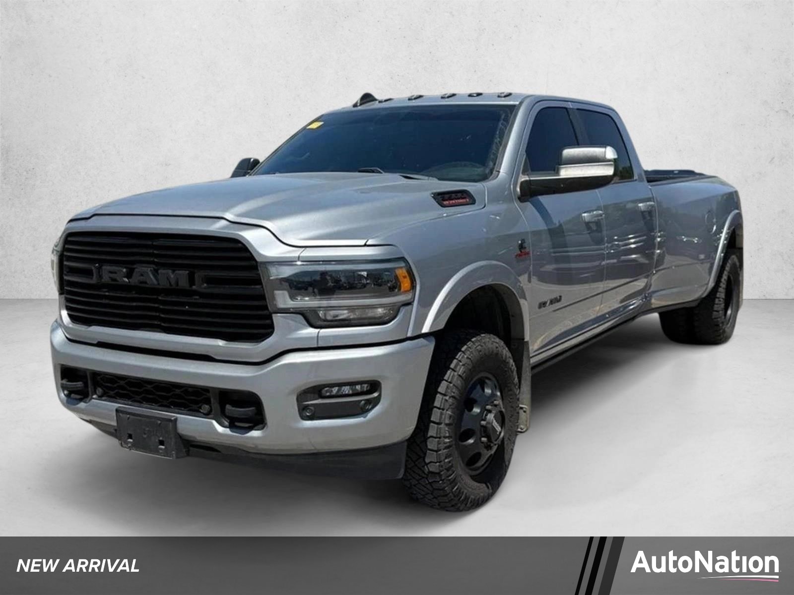 2022 RAM 3500 Laramie 4X4 Crew Cab LWB's photo