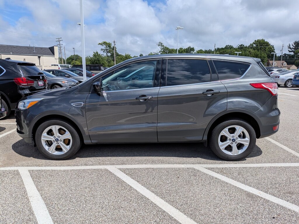 Used 2016 Ford Escape SE SUV