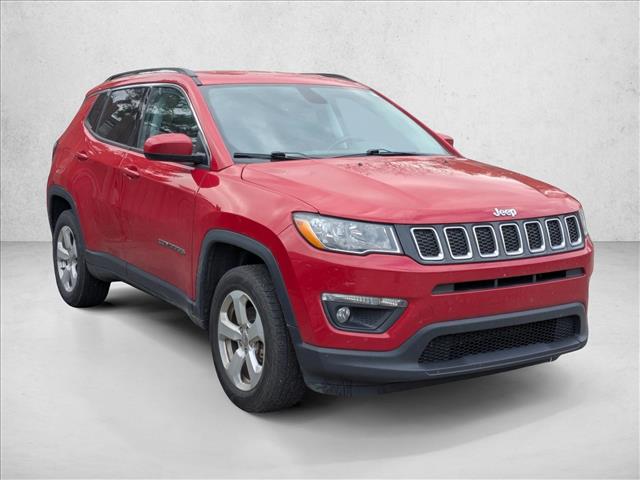 2020 Jeep Compass Latitude photo 2