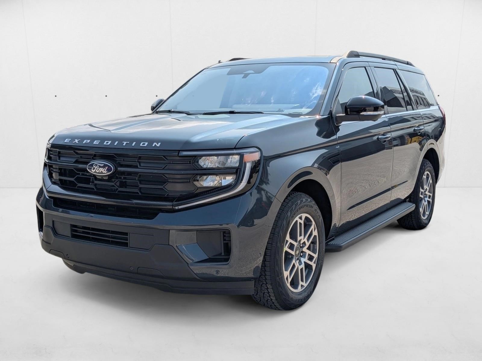 2025 Ford Expedition Active's photo