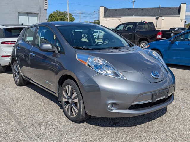 2015 Nissan Leaf SL photo 3