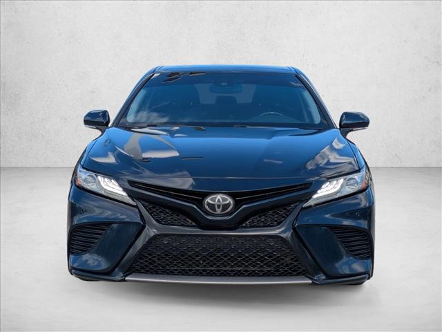 2018 Toyota Camry XSE photo 2