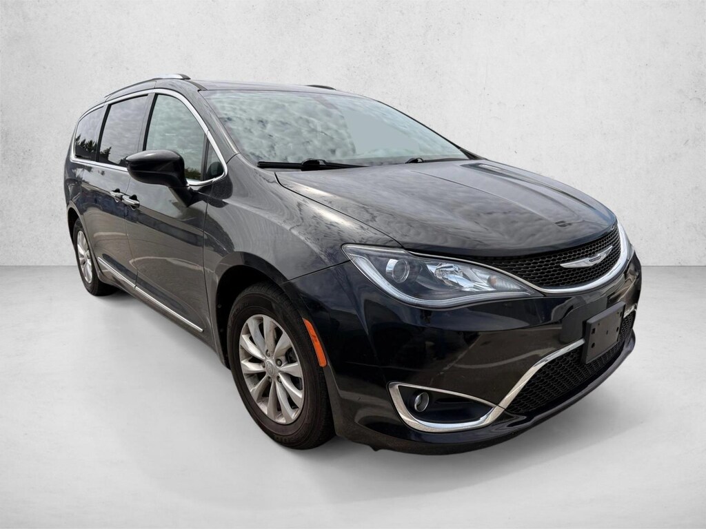 Certified 2019 Chrysler Pacifica Touring L Van Passenger Van