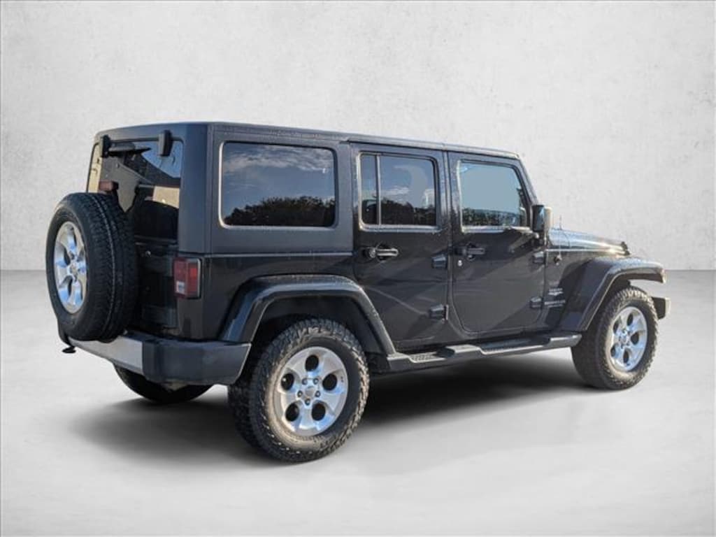 Used 2013 Jeep Wrangler Unlimited Sahara SUV