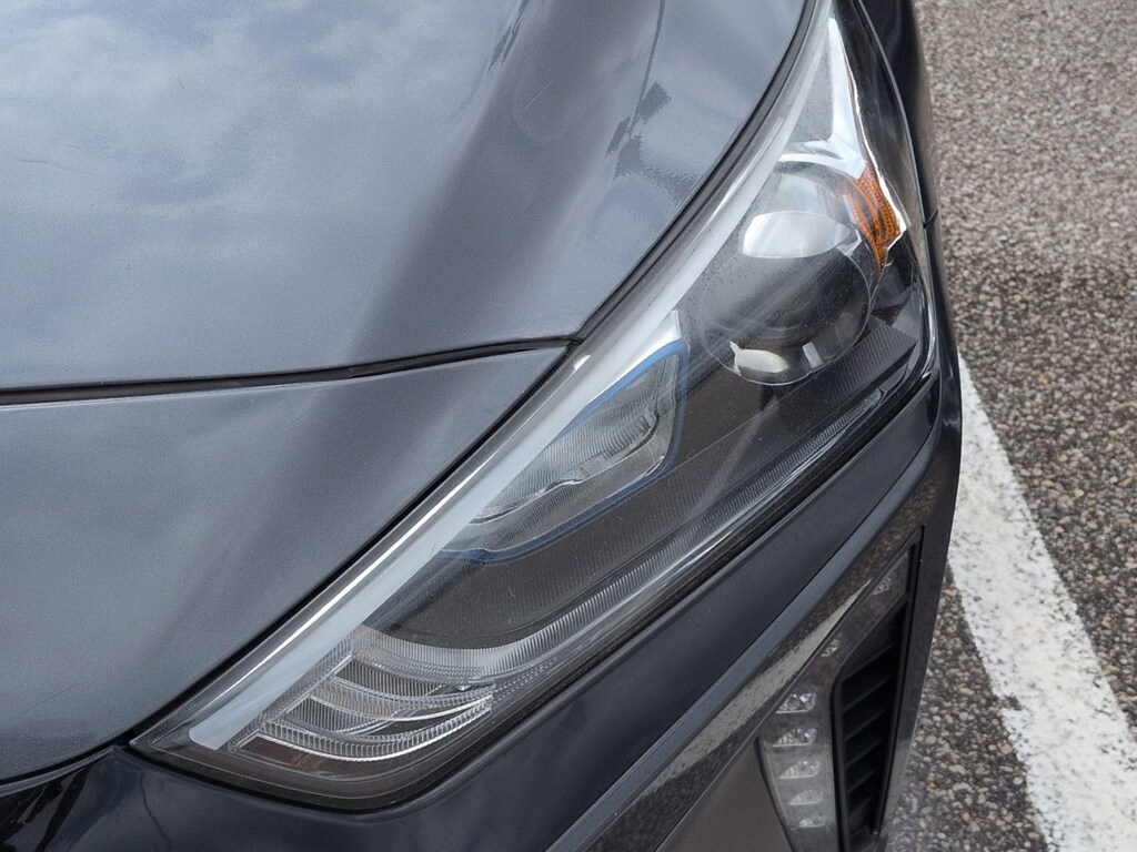 Used 2017 Hyundai Ioniq Hybrid SEL Hatchback