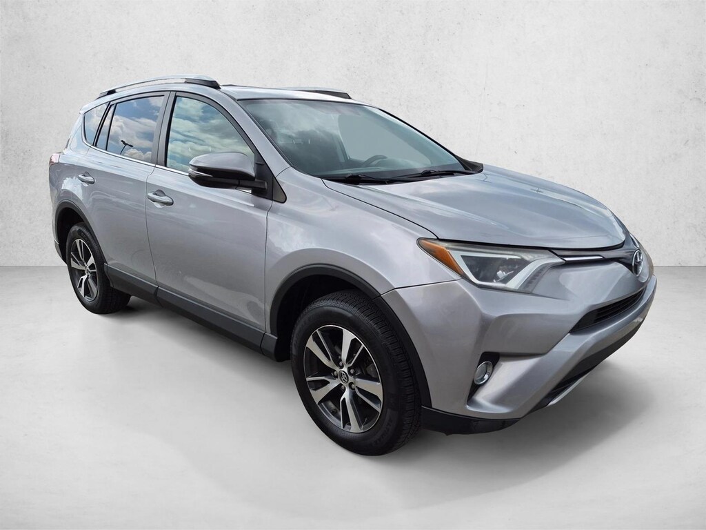 Used 2016 Toyota RAV4 XLE SUV