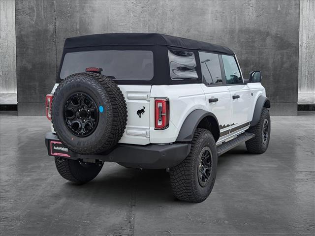 2024 Ford Bronco Wildtrak photo 2