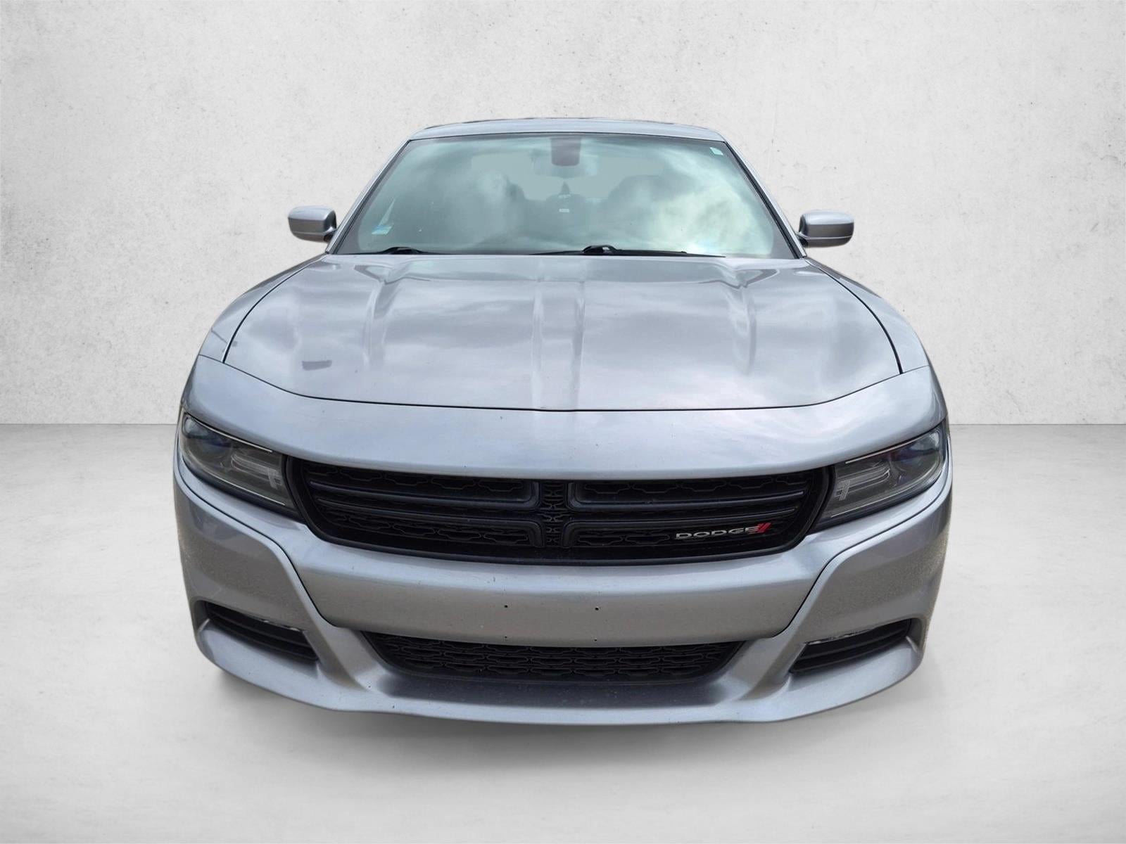 Used 2015 Dodge Charger SXT with VIN 2C3CDXHG0FH844463 for sale in Westlake, OH