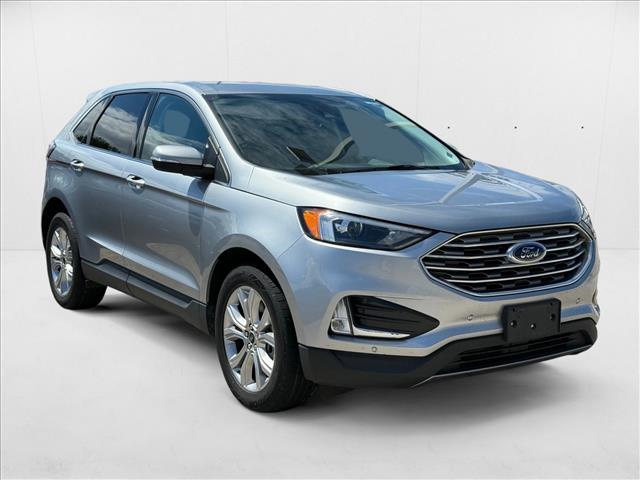 2024 Ford Edge Titanium photo 3