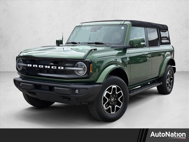 2023 Ford Bronco 4-Door Outer Banks's photo