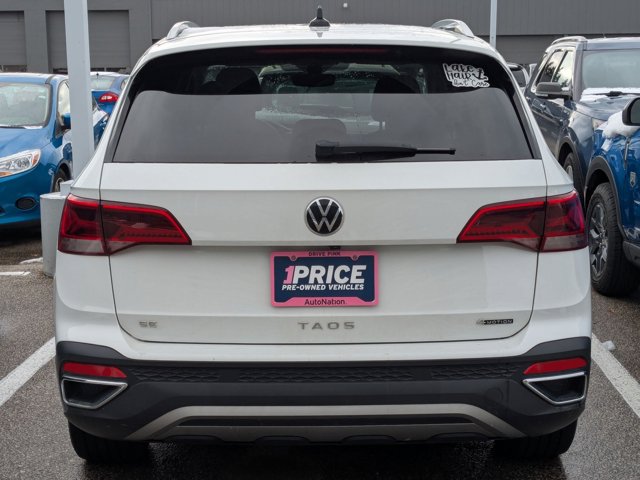 2022 Volkswagen Taos SE photo 3