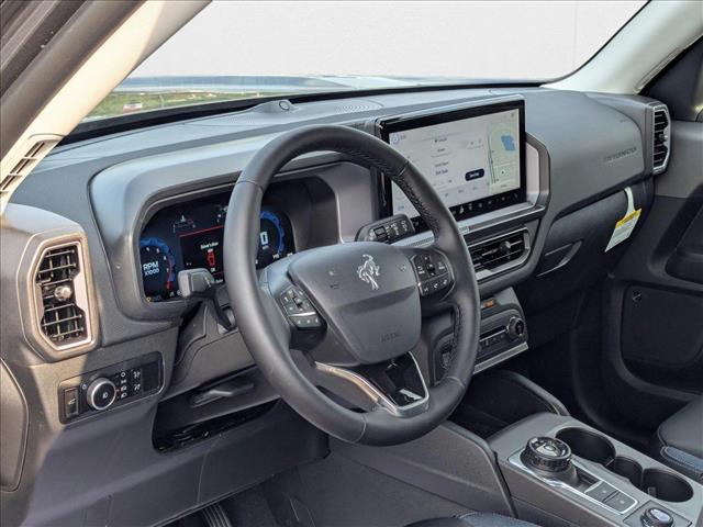 2025 Ford Bronco Sport Outer Banks photo 3
