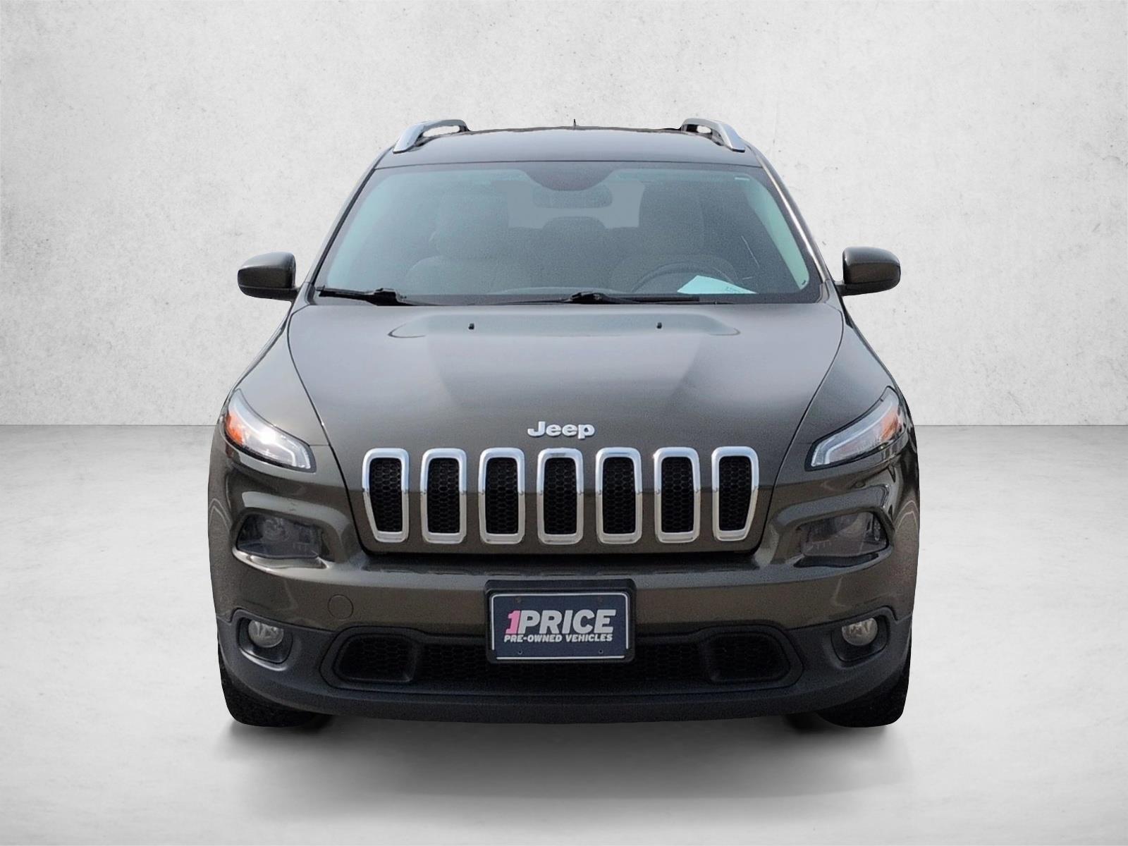 Used 2015 Jeep Cherokee Latitude with VIN 1C4PJMCS5FW500886 for sale in Westlake, OH