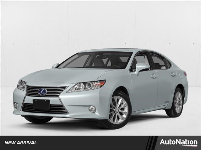 2015 Lexus ES 350 300h's photo
