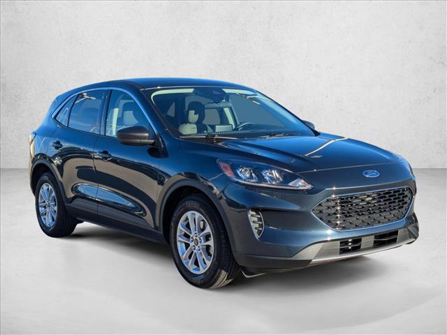 2022 Ford Escape SE photo 2