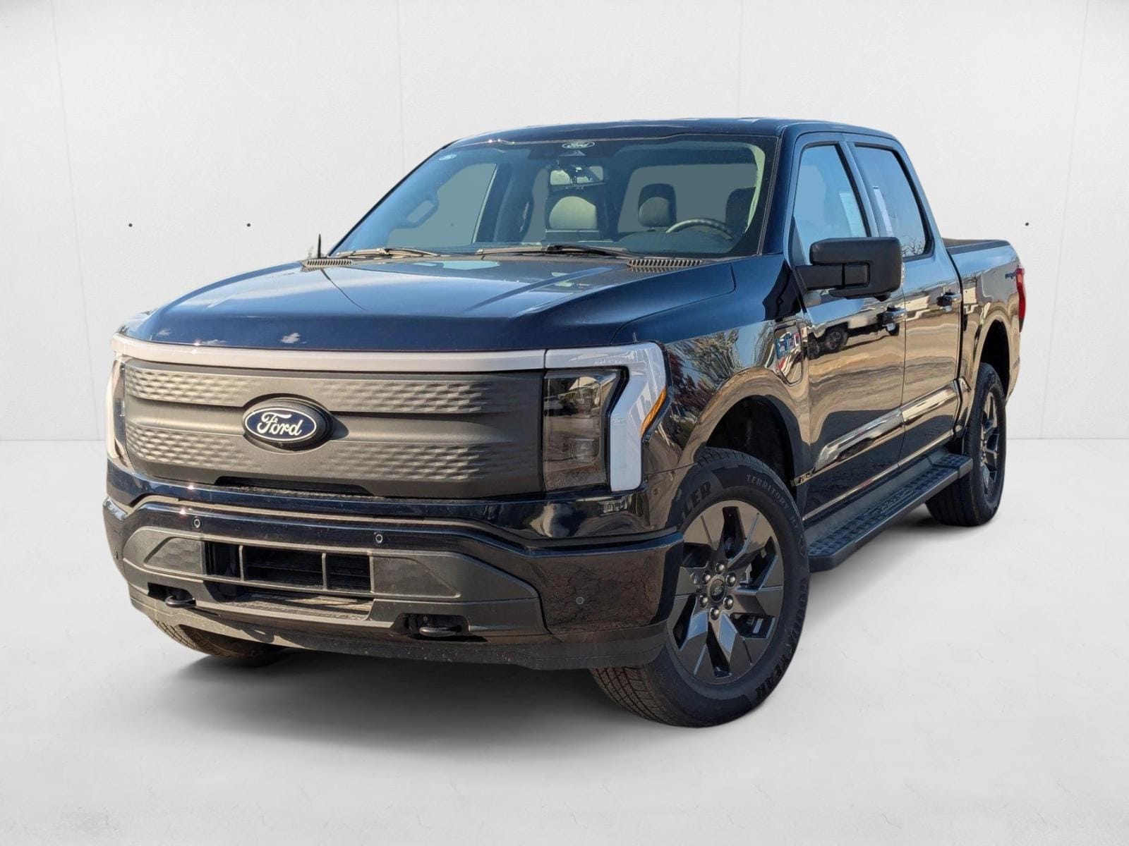2025 Ford F-150 Lightning Flash's photo