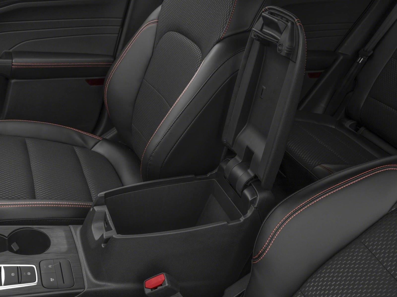 2026 Ford Escape ST-Line - Photo 10