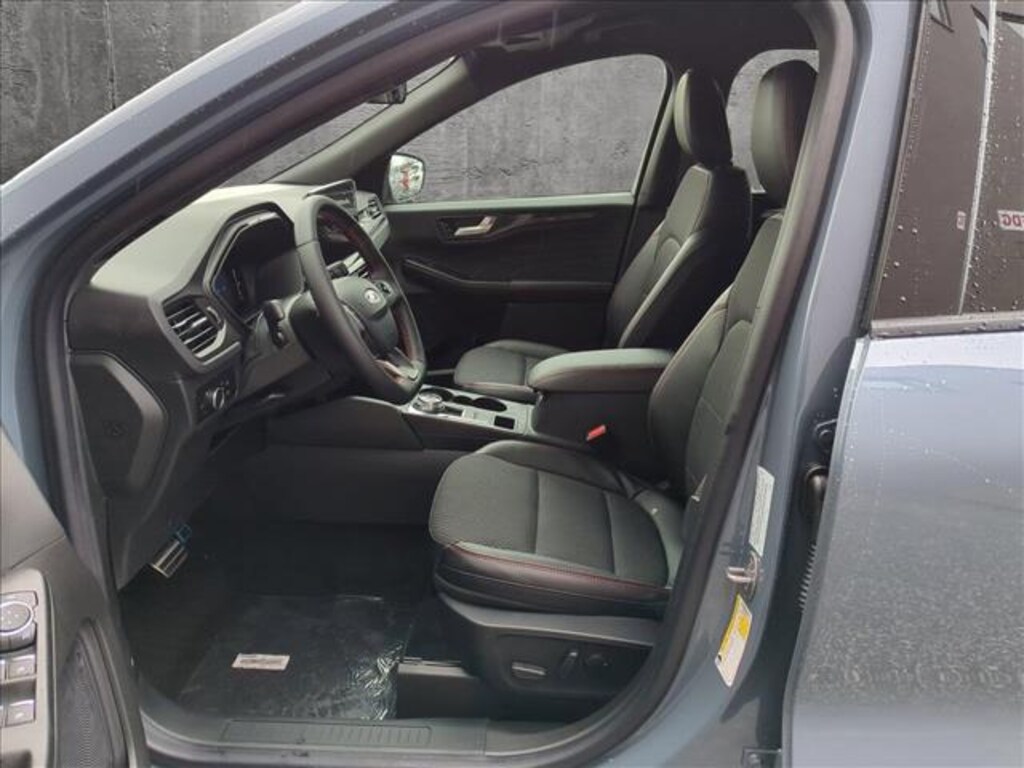 New 2024 Ford Escape For Sale at AutoNation Ford East VIN