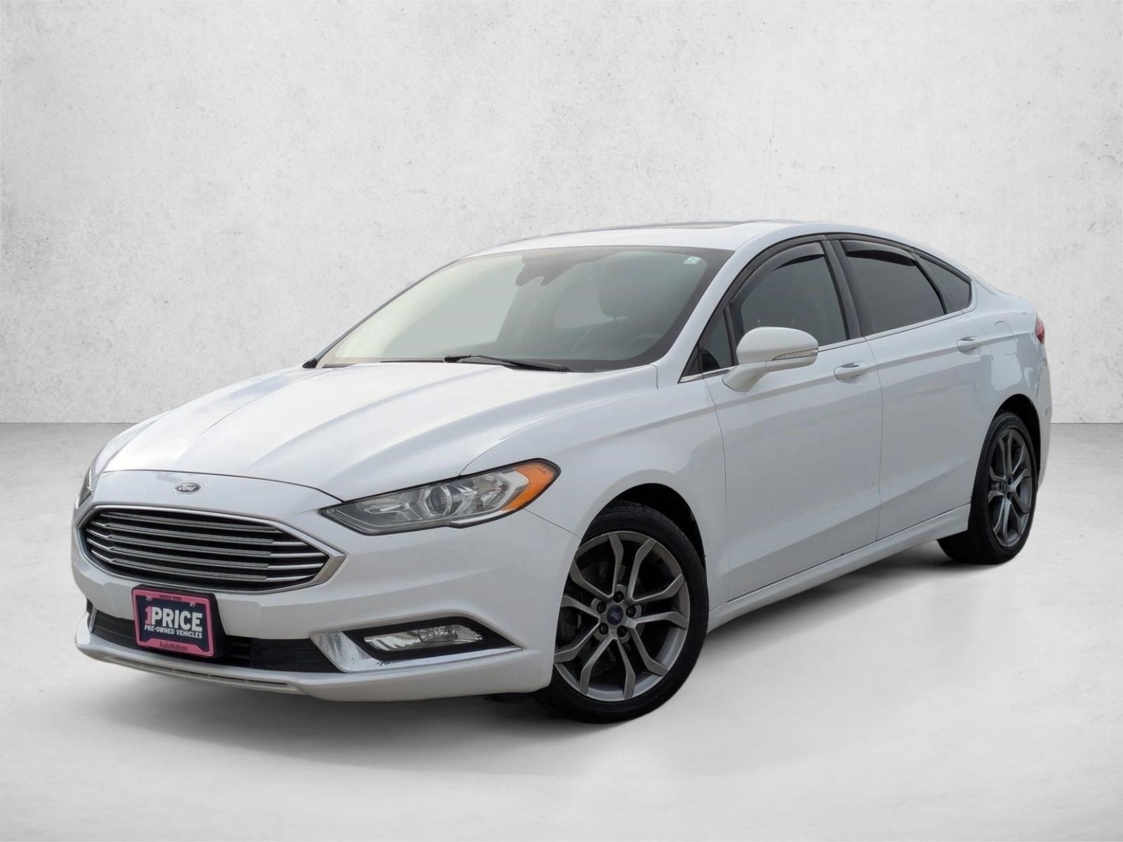 2017 Ford Fusion SE's photo