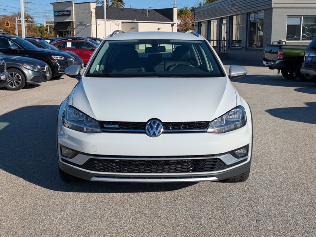 2018 Volkswagen Golf Alltrack S photo 2