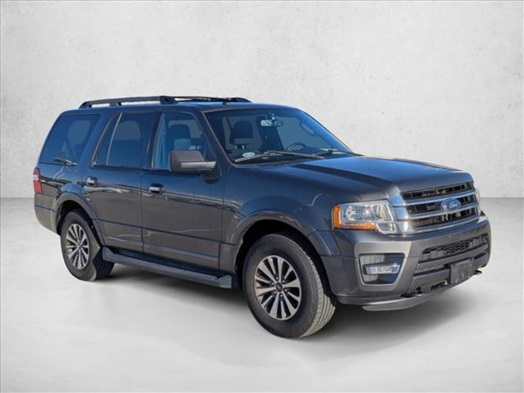 Used 2016 Ford Expedition XLT SUV