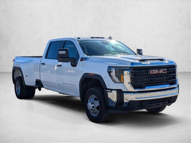 2025 Gmc Sierra 3500 HD Pro photo 3