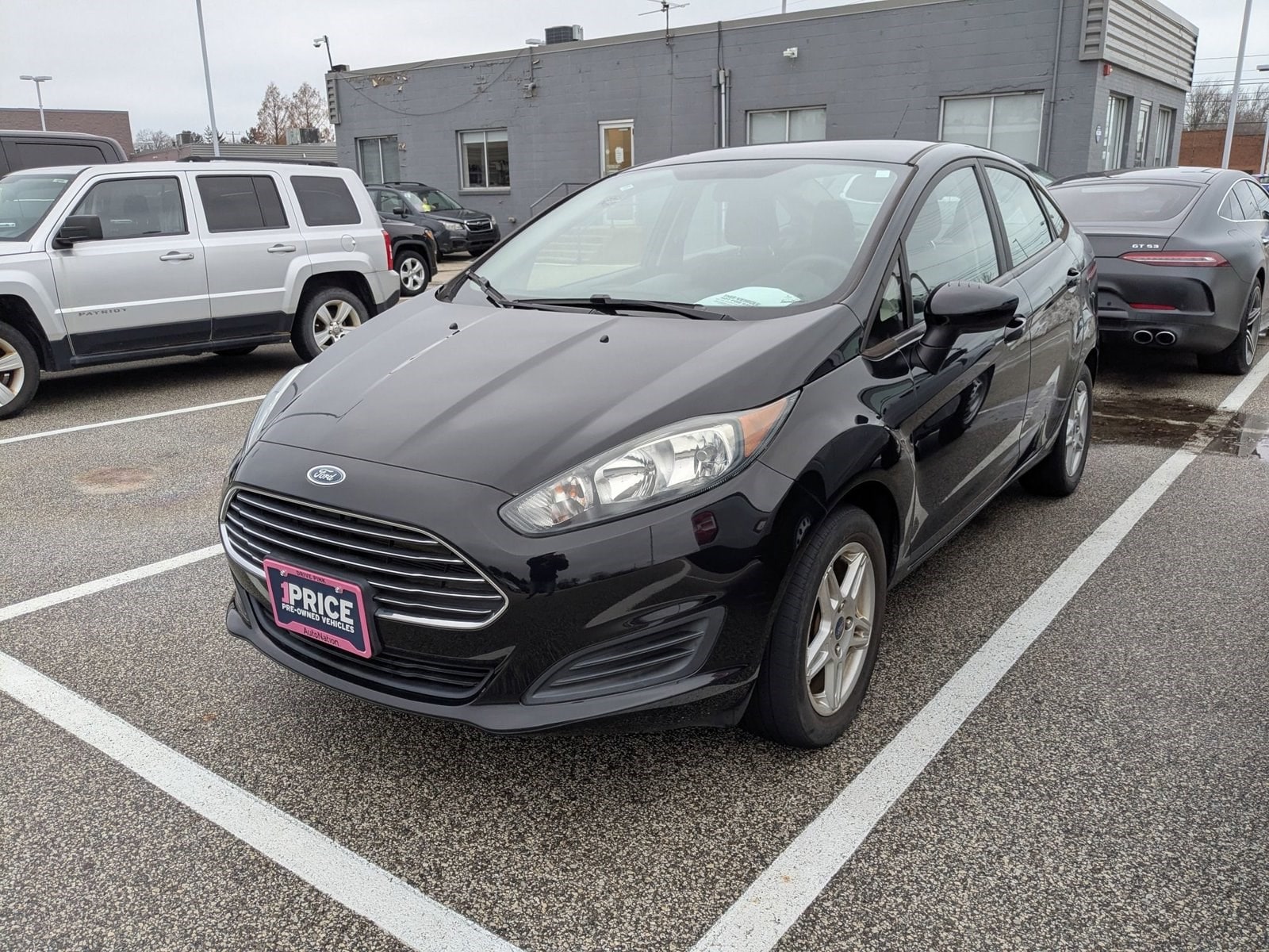 2019 Ford Fiesta SE's photo