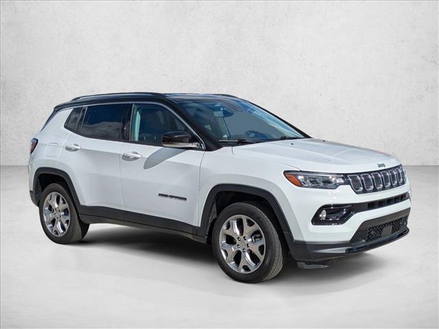 2022 Jeep Compass Limited photo 2