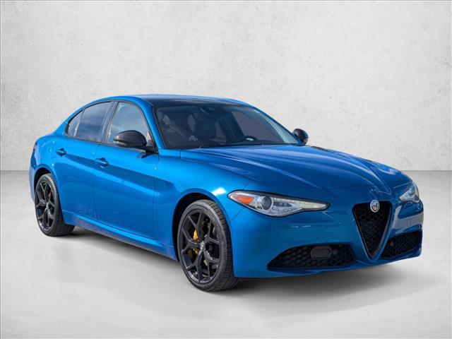 2021 Alfa Romeo Giulia Ti photo 3