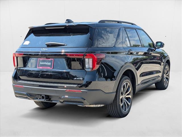 2025 Ford Explorer ST-Line photo 2