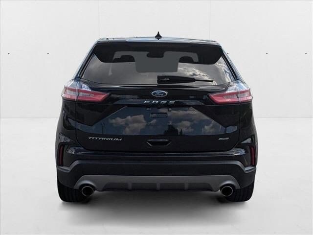 2024 Ford Edge Titanium photo 4