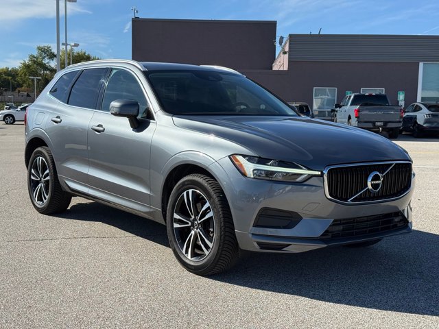 2020 Volvo XC60 Momentum photo 3