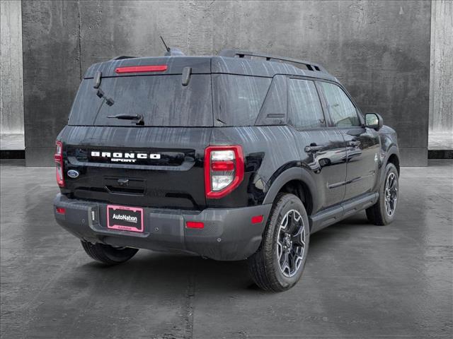 2025 Ford Bronco Sport Outer Banks photo 2