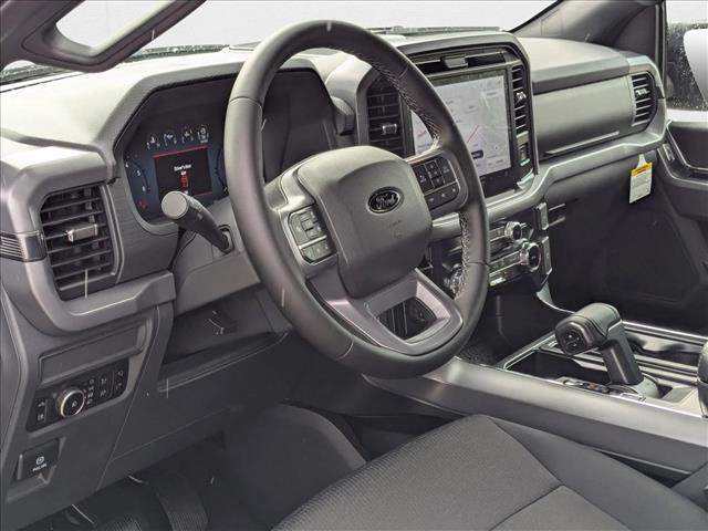 2025 Ford F-150 XLT photo 3