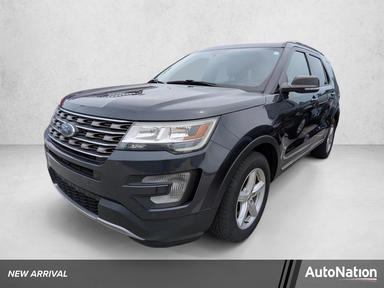 2017 Ford Explorer XLT 4WD's photo
