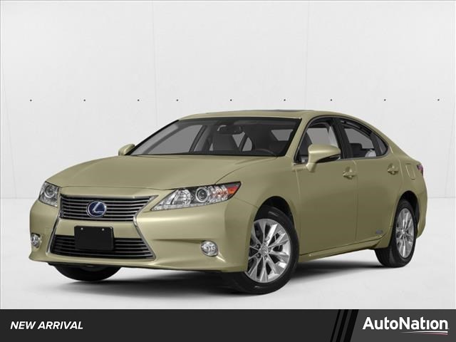 2015 Lexus ES 350 300h's photo