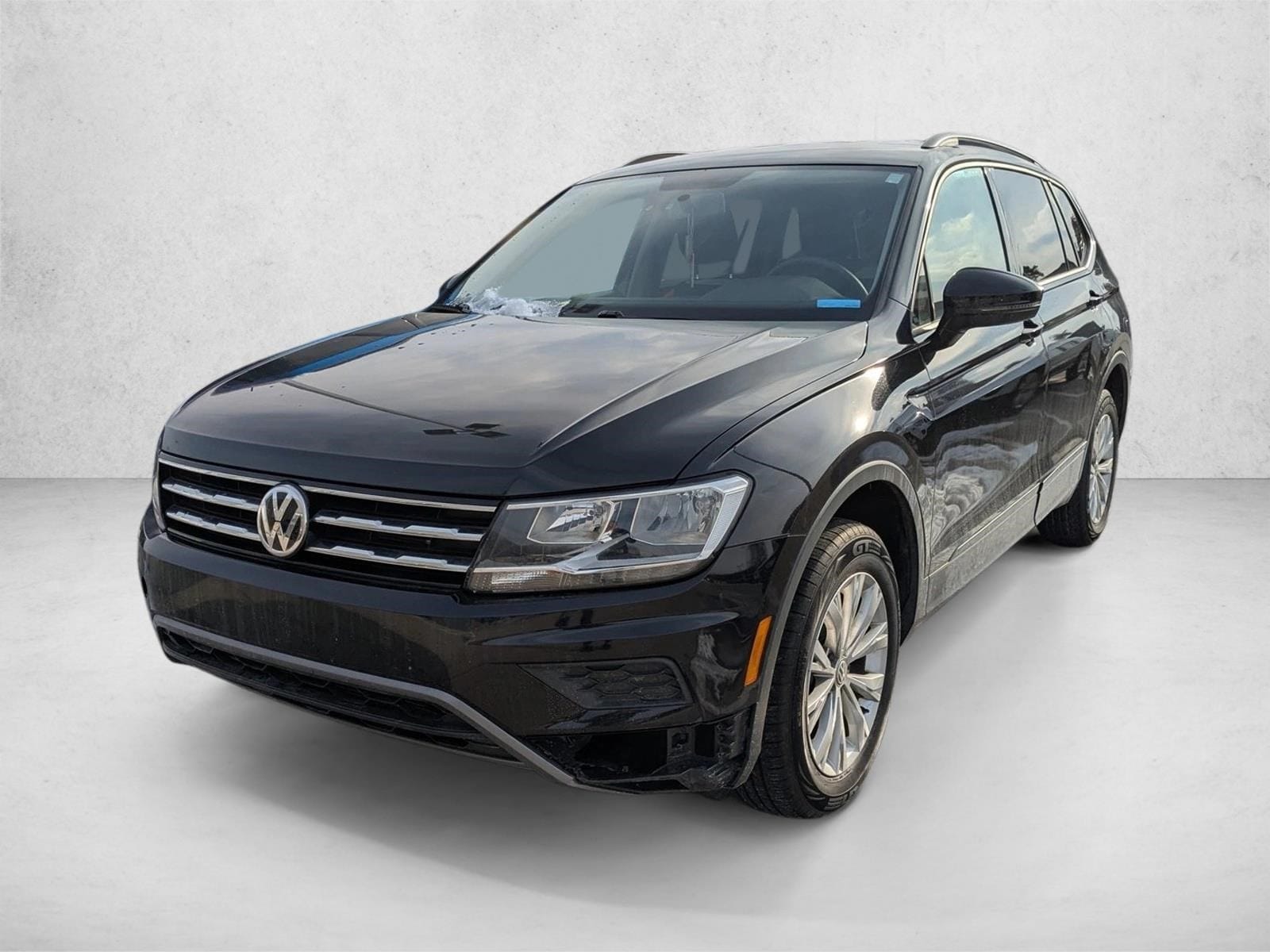 2020 Volkswagen Tiguan S's photo