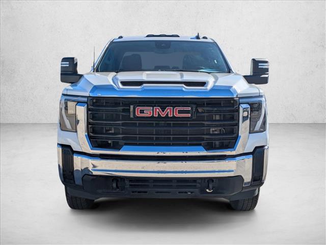 2025 Gmc Sierra 3500 HD Pro photo 2