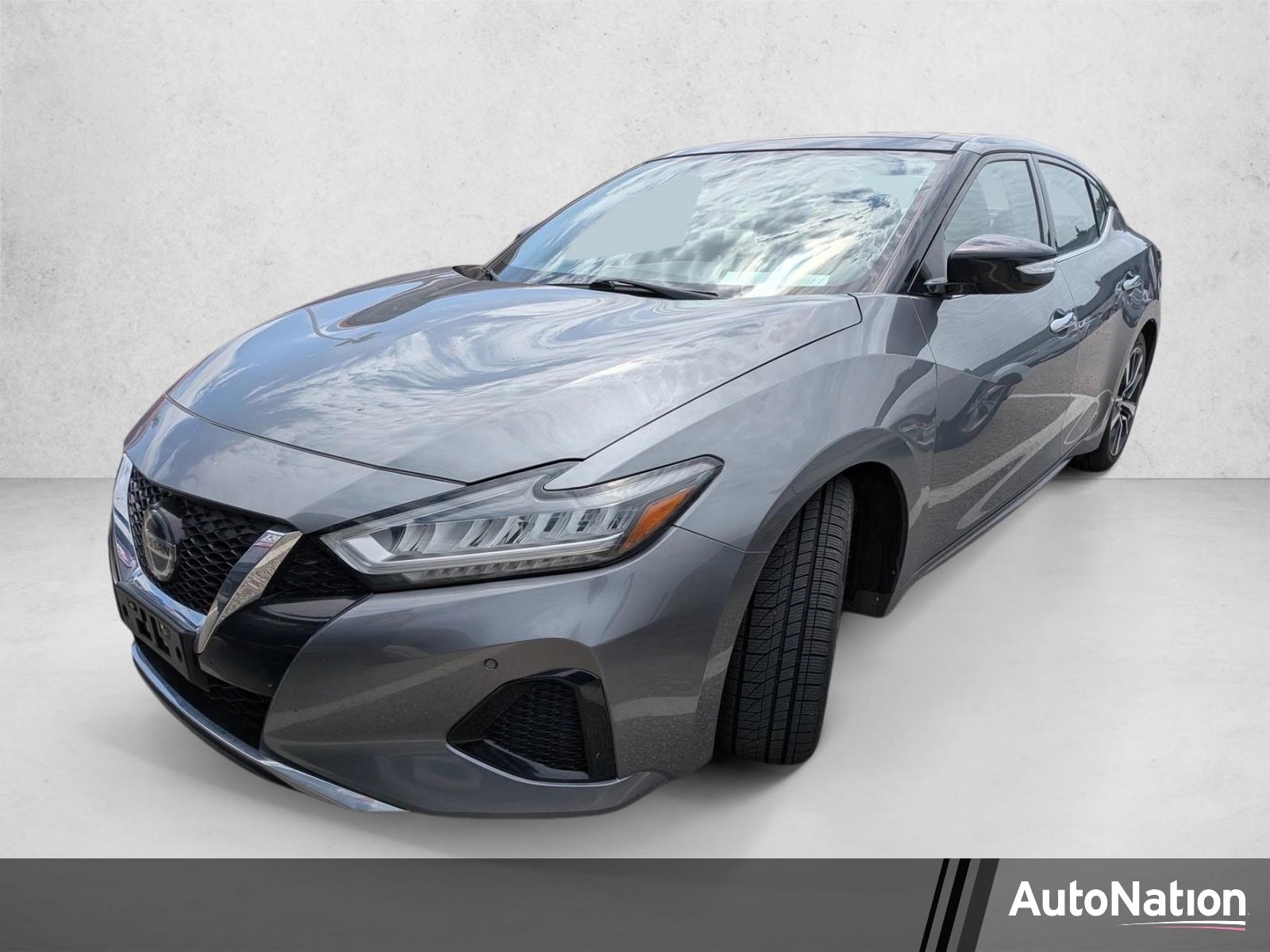 2019 Nissan Maxima SL's photo