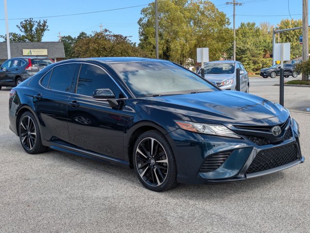 2018 Toyota Camry XSE photo 3