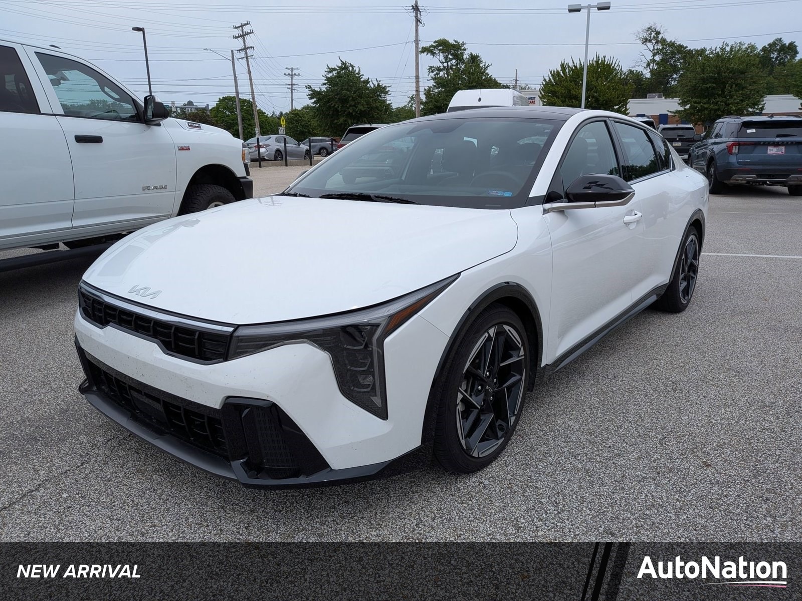 2025 Kia K4 GT-Line AT's photo