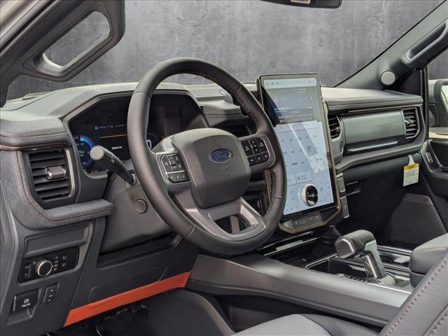 2025 Ford F-150 Lightning Lariat photo 3