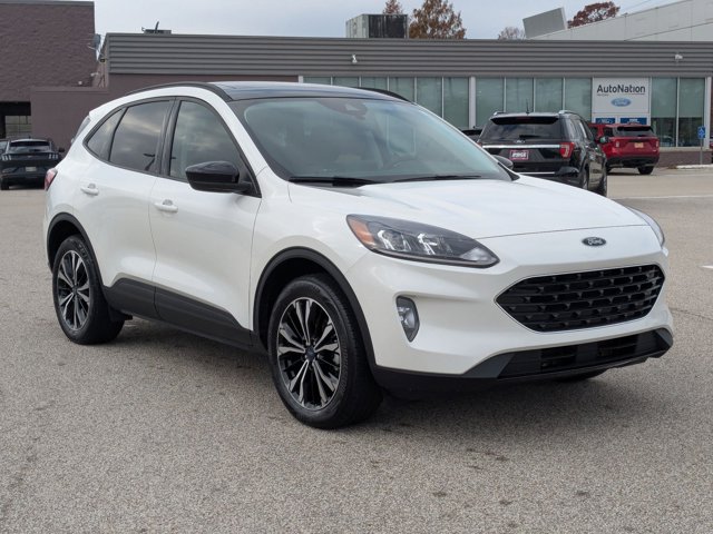 2022 Ford Escape SEL photo 3