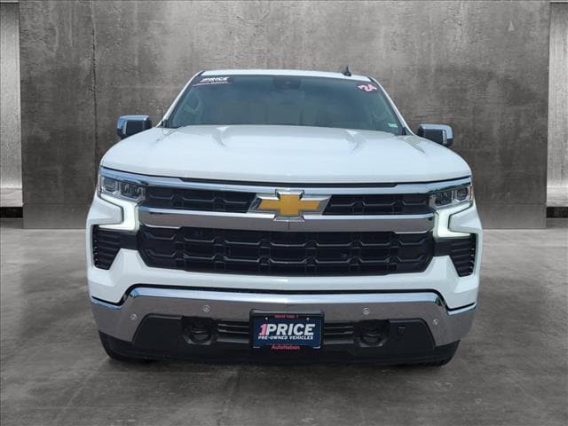 Used 2024 Chevrolet Silverado 1500 LT with VIN 1GCUDDE86RZ168715 for sale in White Bear Lake, MN