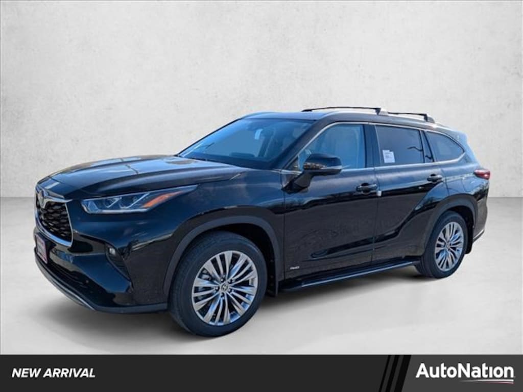 New 2026 Toyota Highlander Hybrid Platinum SUV