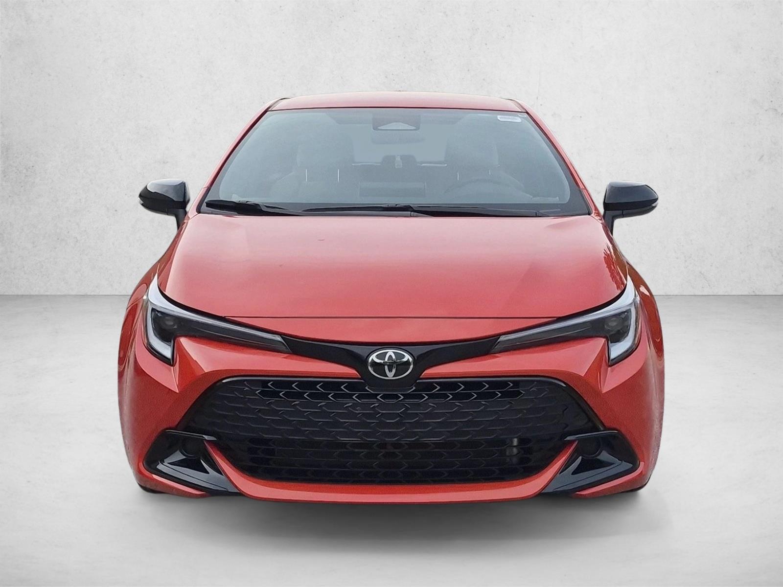 Used 2026 Toyota Corolla Hatchback SE 4dr Car