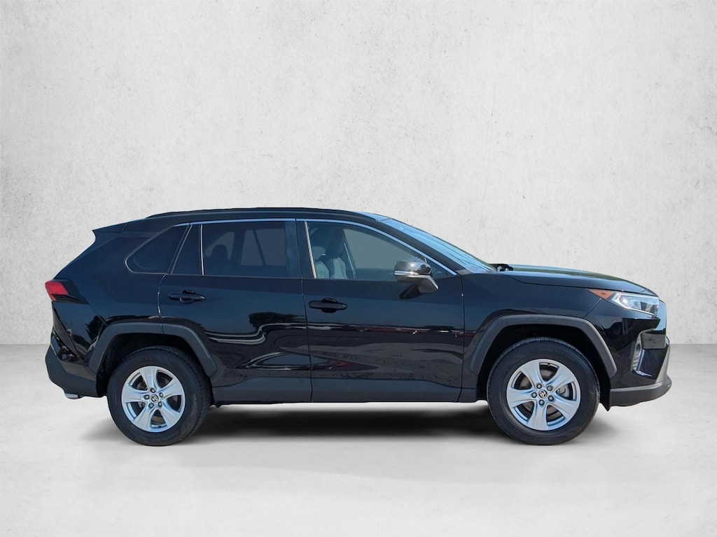 Used 2021 Toyota RAV4 XLE Sport Utility