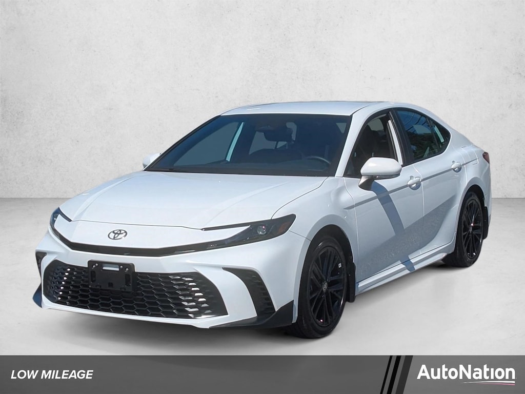 Used 2026 Toyota Camry SE 4dr Car