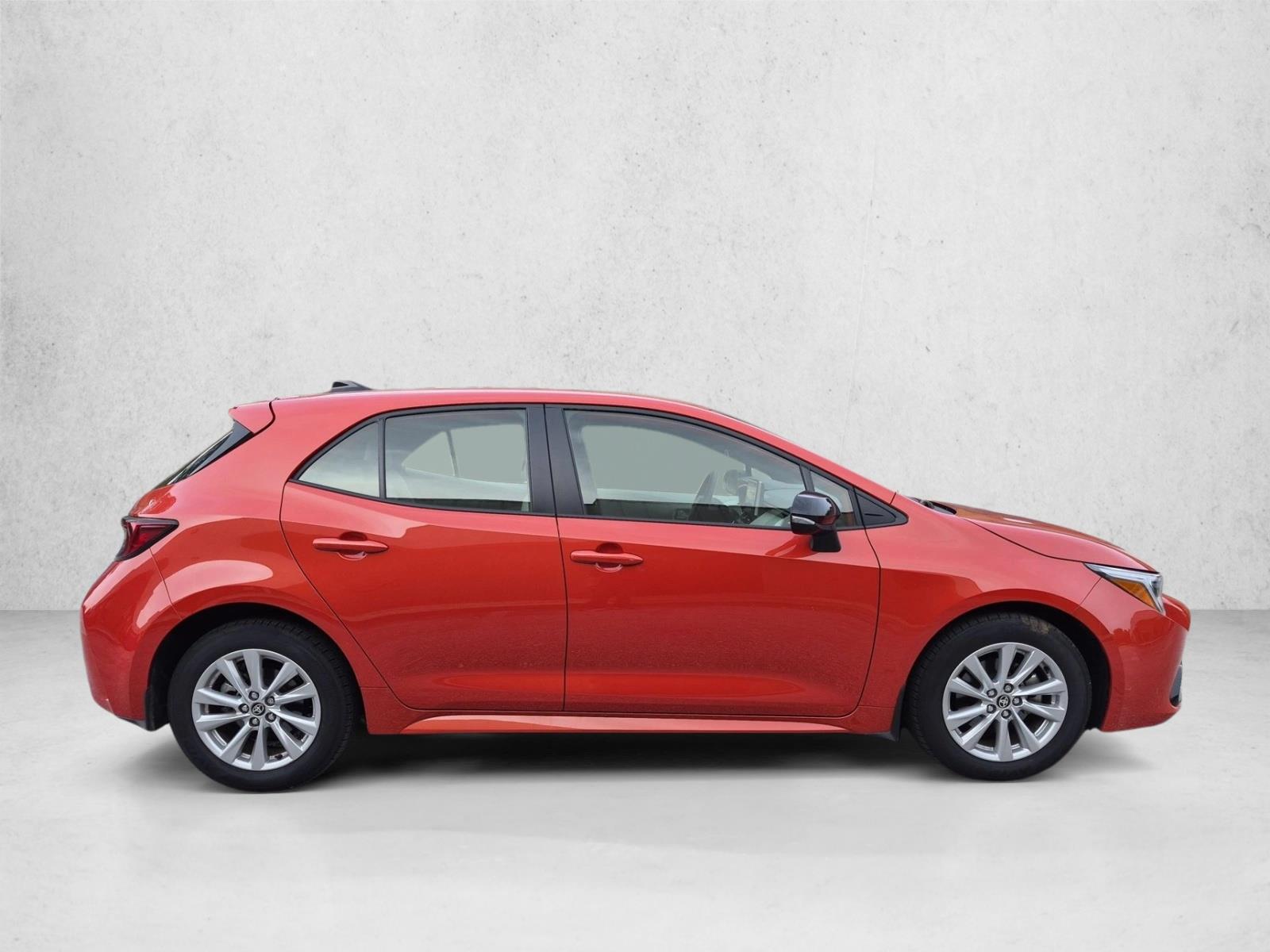 Used 2026 Toyota Corolla Hatchback SE 4dr Car