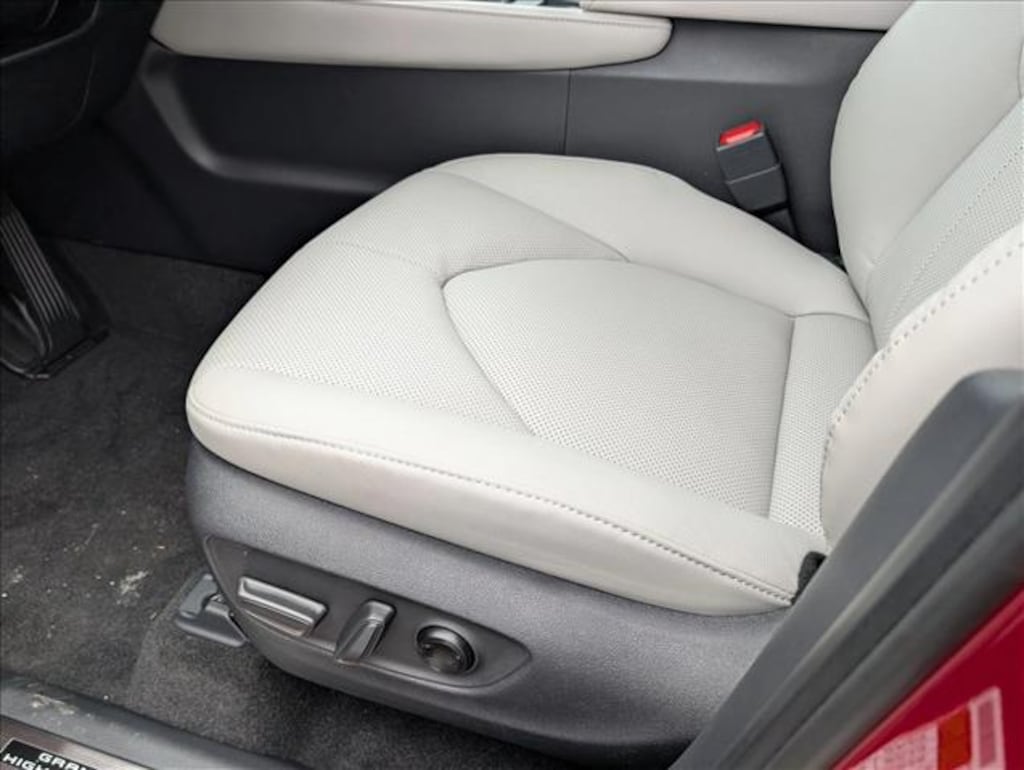 New 2026 Toyota Grand Highlander Platinum SUV